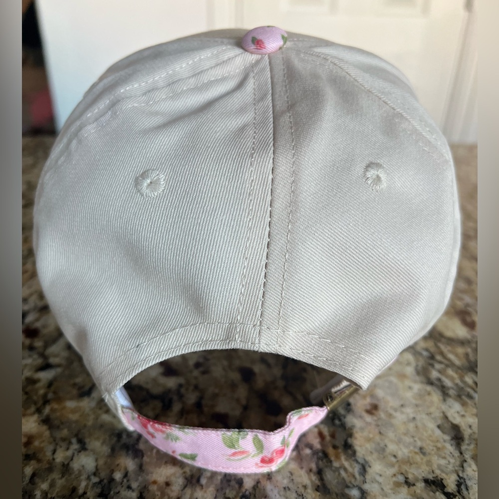 Praise The Lord Floral Pink & White Trucker Hat - Picture 3 of 7
